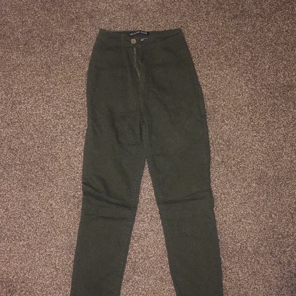 High waisted jeans